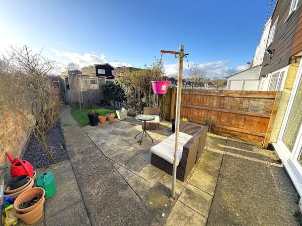 Easton Walk, Corby