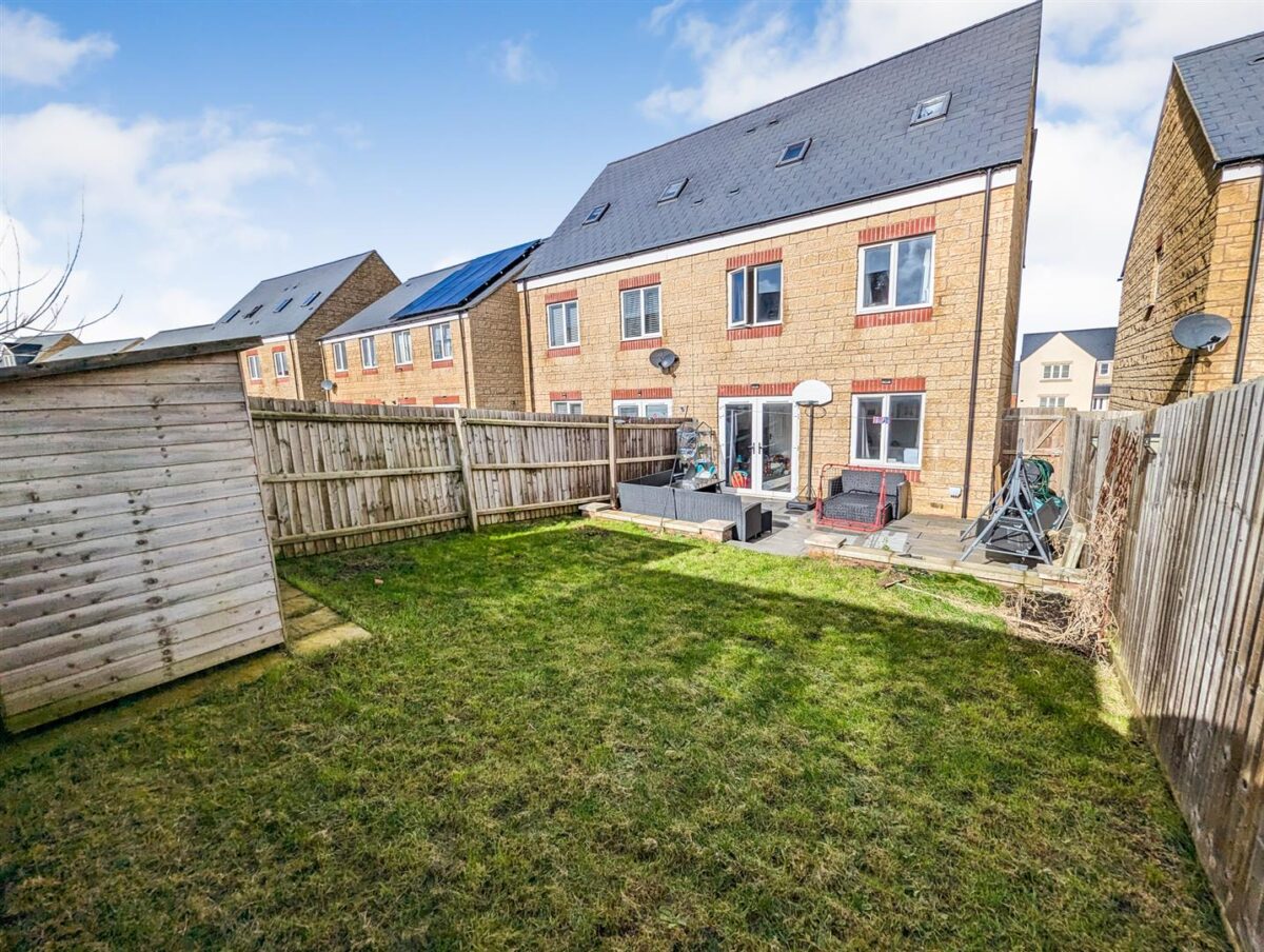 Airfield Way, Weldon, Corby