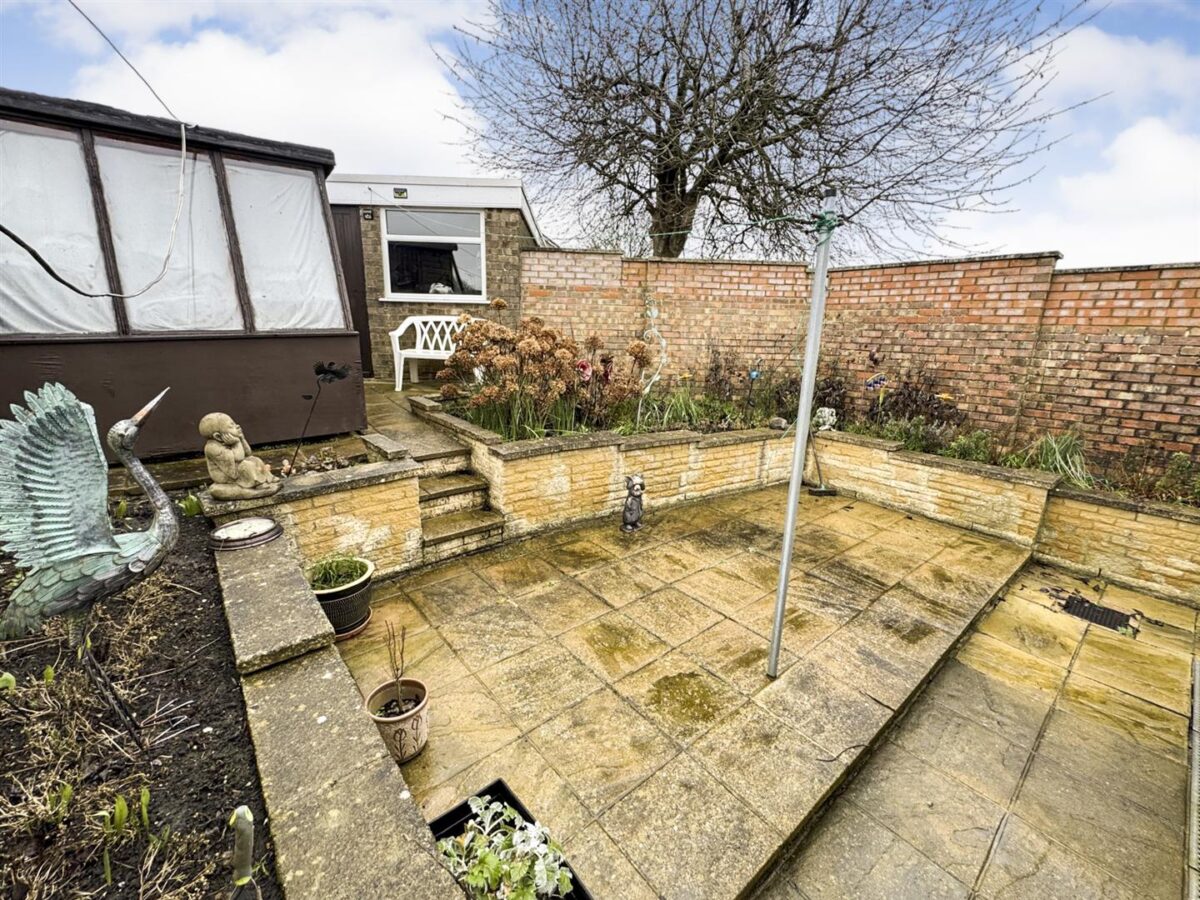 Bishops Way, Corby