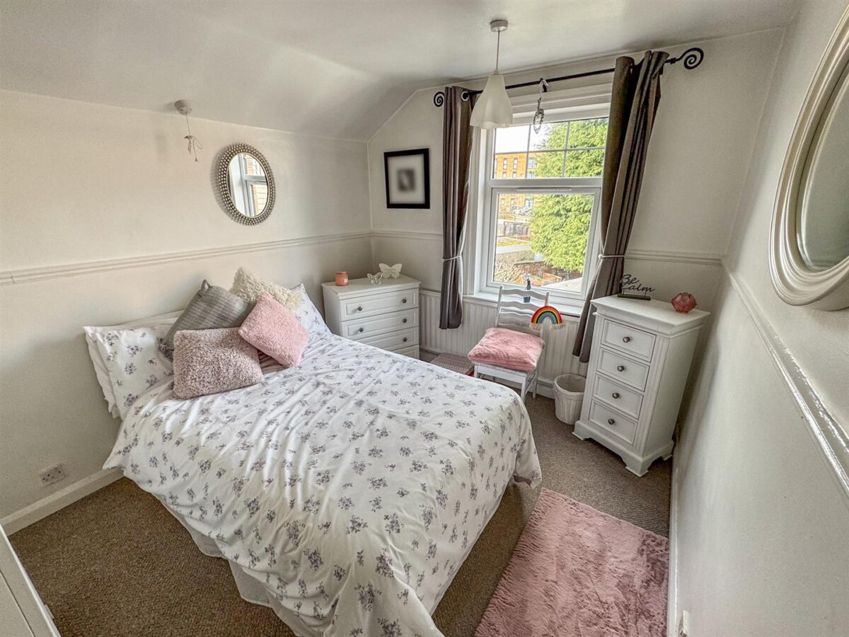 Oakley Road, Corby