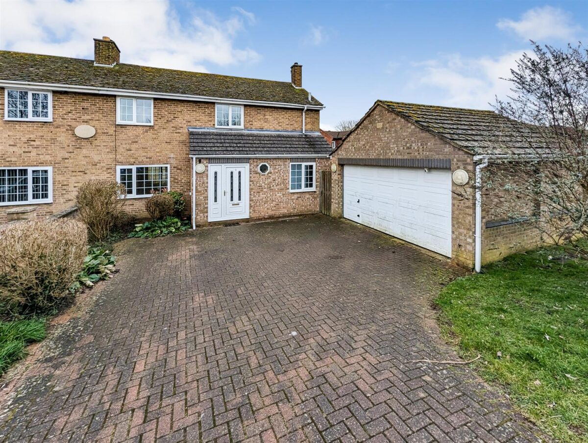Tower Hill Road, Corby