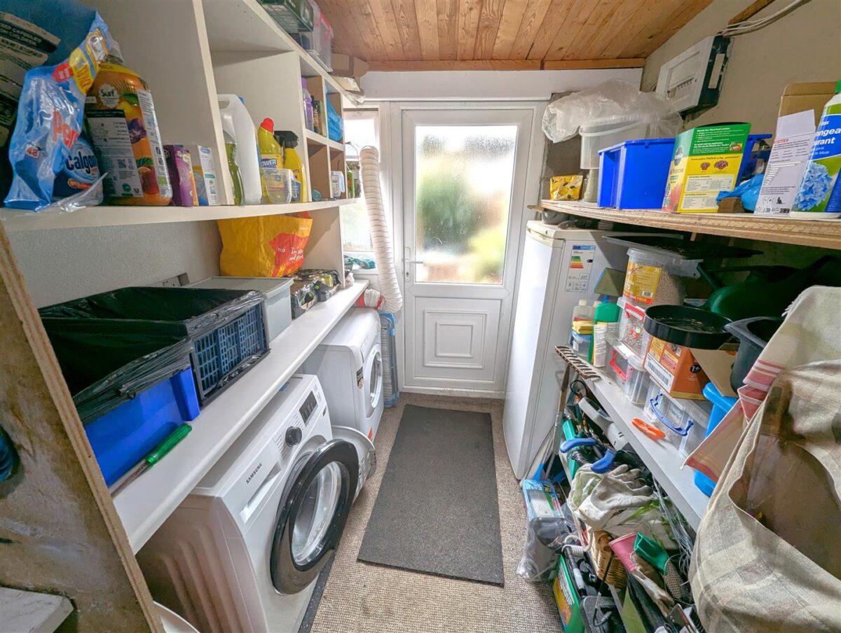 Woodnewton Way, Corby