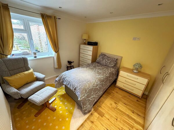 Bishops Way, Corby