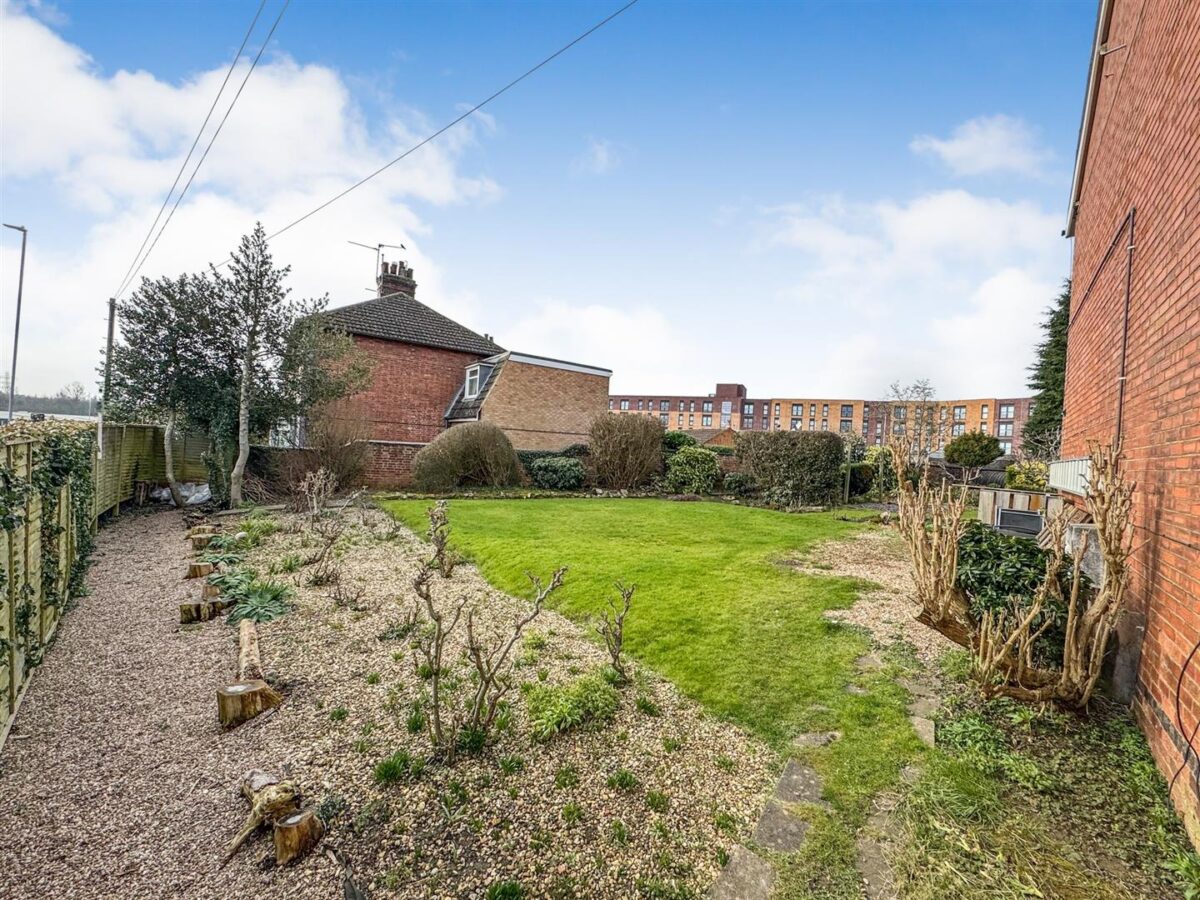 Oakley Road, Corby