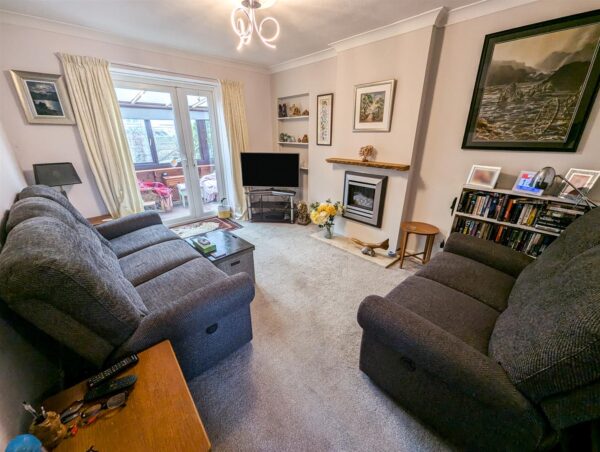 Woodnewton Way, Corby