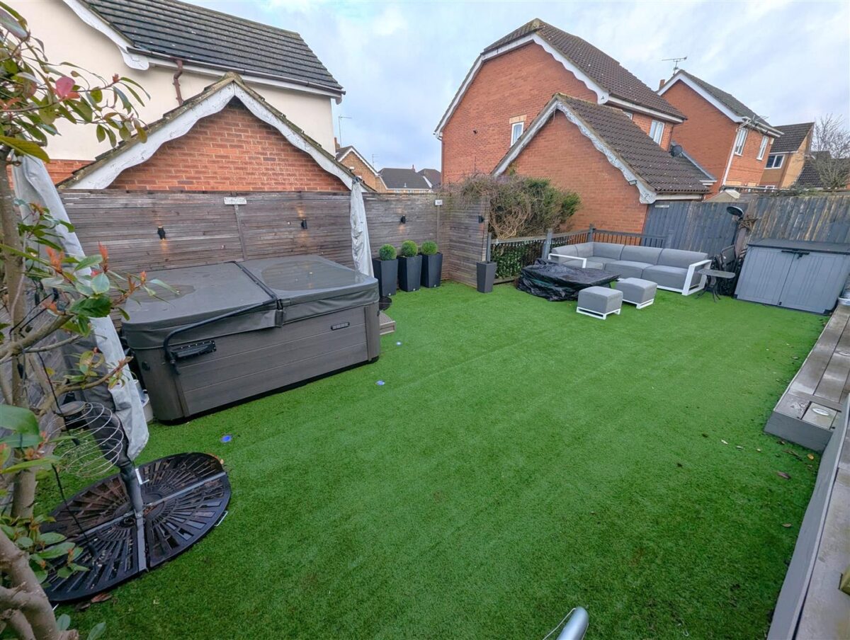 Hempland Close, Great Oakley, Corby