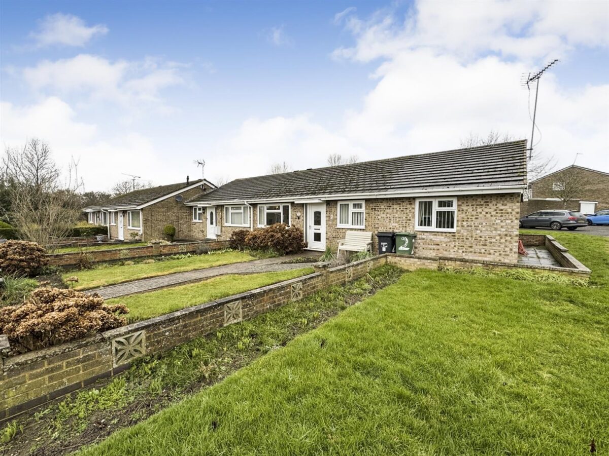 Bishops Way, Corby