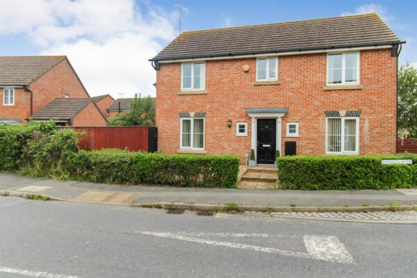 Dunnock Road, Corby