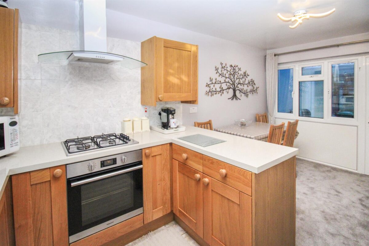 Kensington Walk, Corby