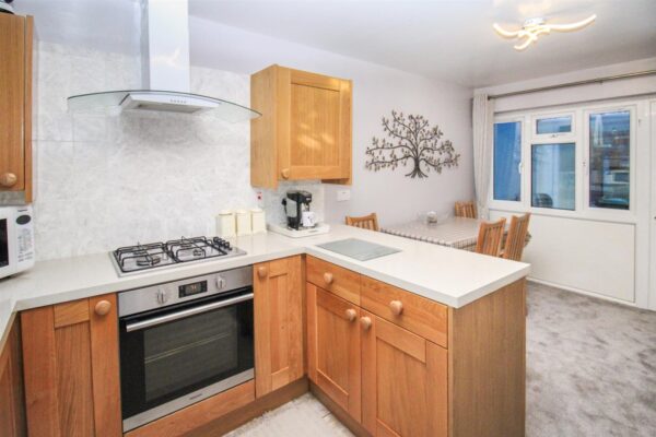 Kensington Walk, Corby