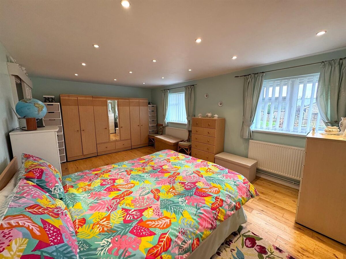 Bishops Way, Corby