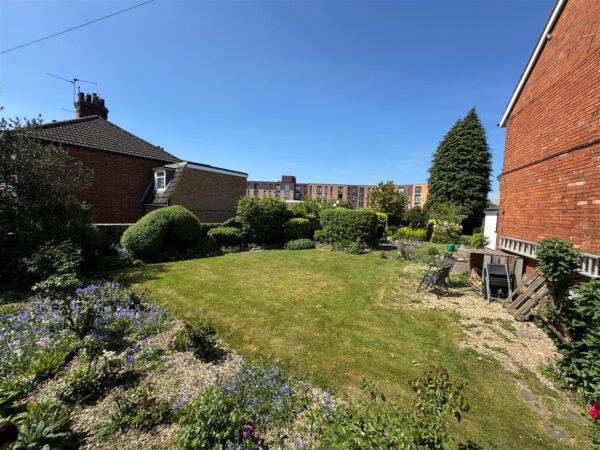 Oakley Road, Corby