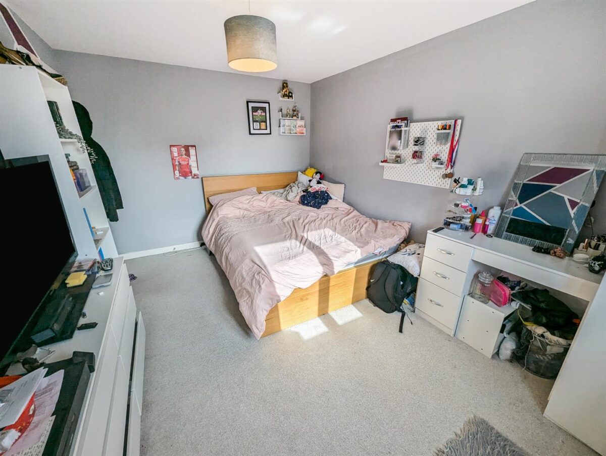 Airfield Way, Weldon, Corby