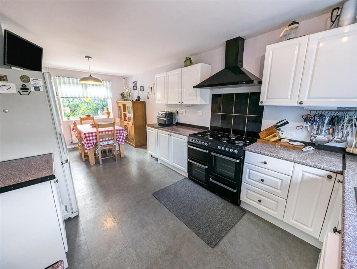 Woodnewton Way, Corby