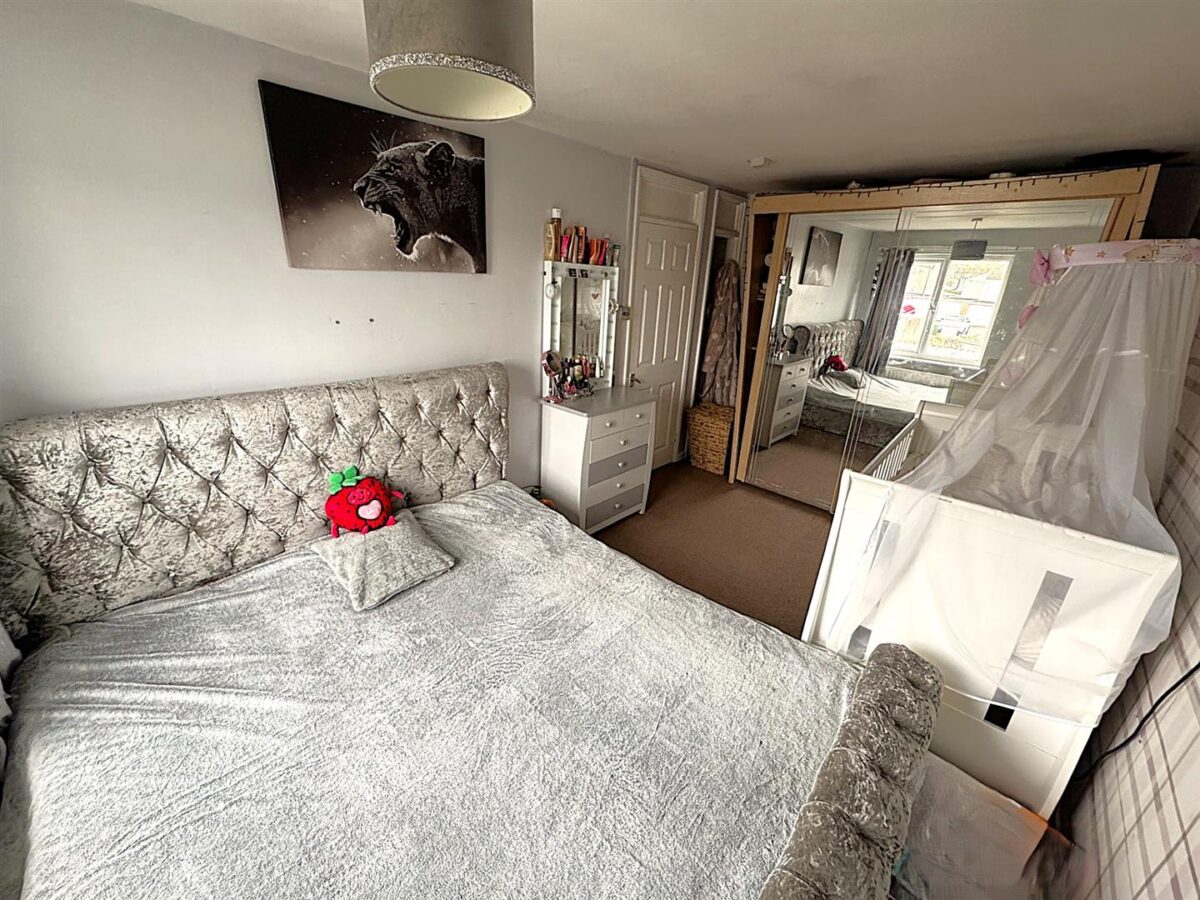 Grantham Walk, Corby