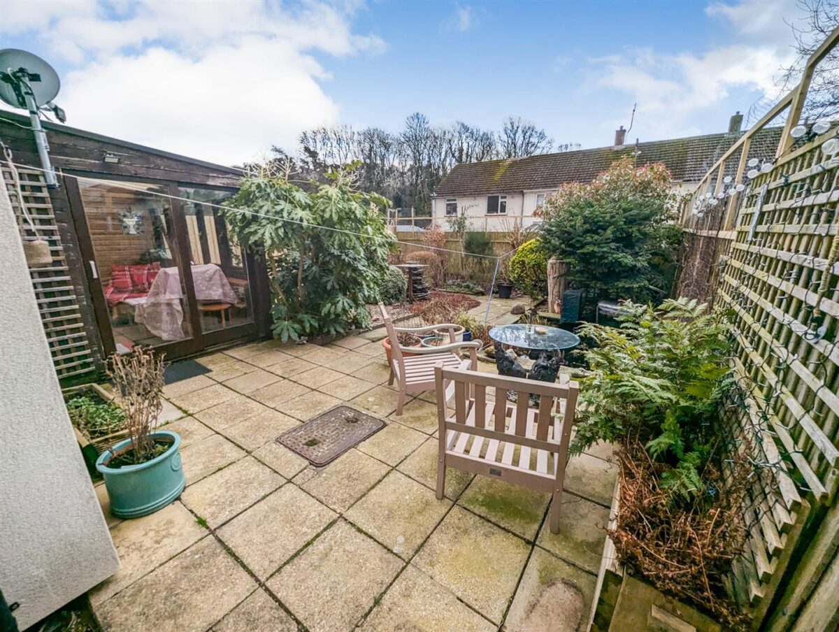 Woodnewton Way, Corby