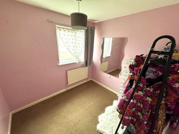 Grantham Walk, Corby