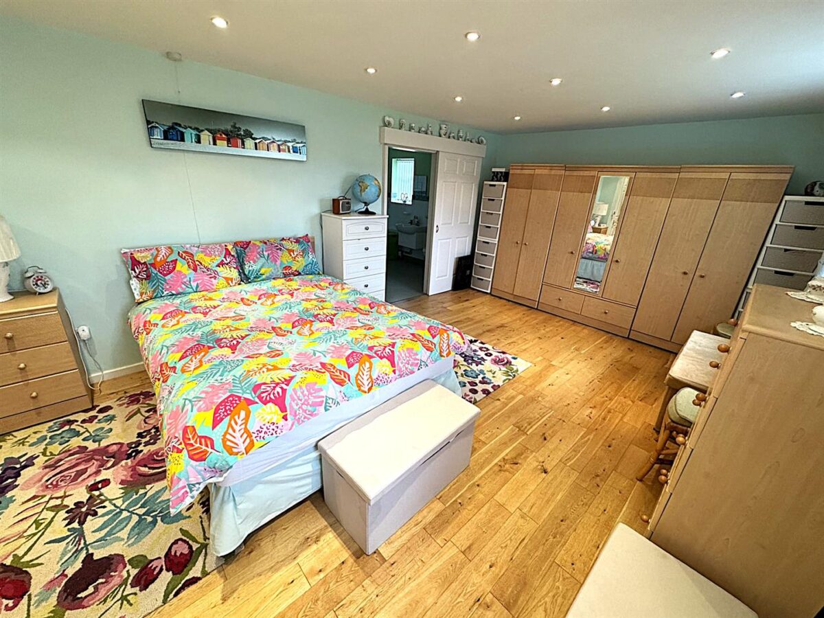 Bishops Way, Corby