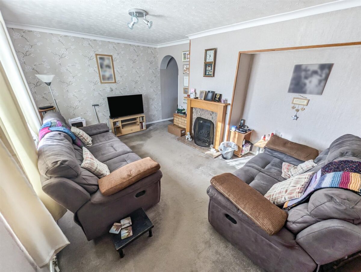 Croyde Avenue, Corby
