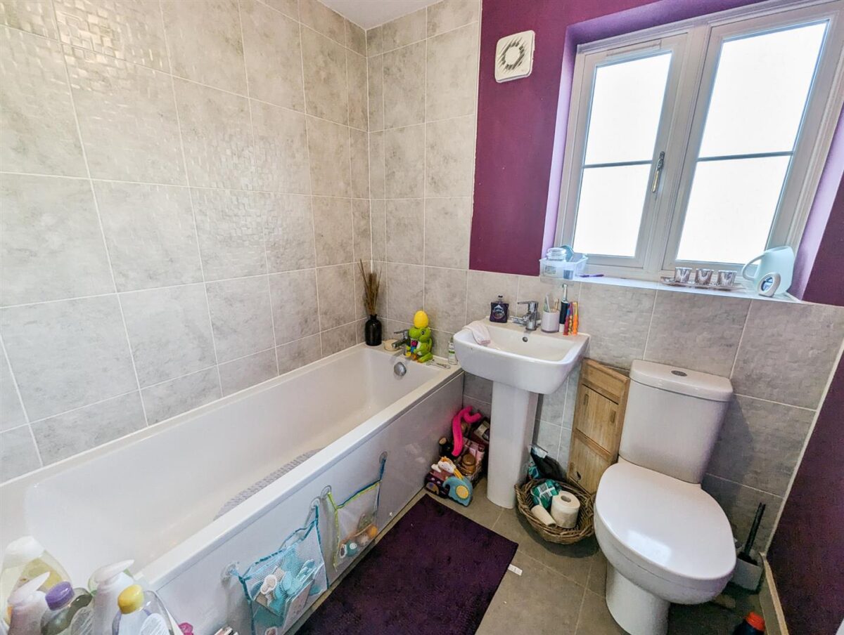 Airfield Way, Weldon, Corby