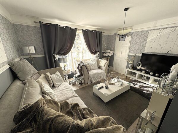 Southall Road, Corby