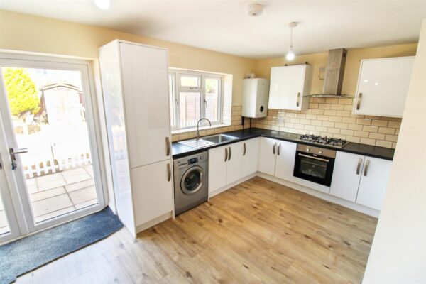 Lodge Green Road, Corby