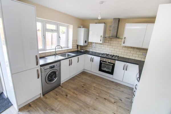 Lodge Green Road, Corby