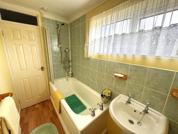 Saxilby Close, Corby