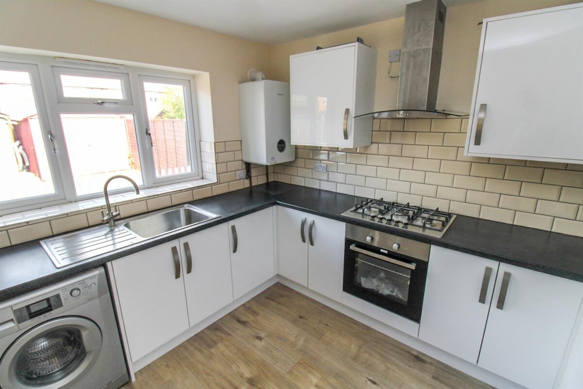 Lodge Green Road, Corby