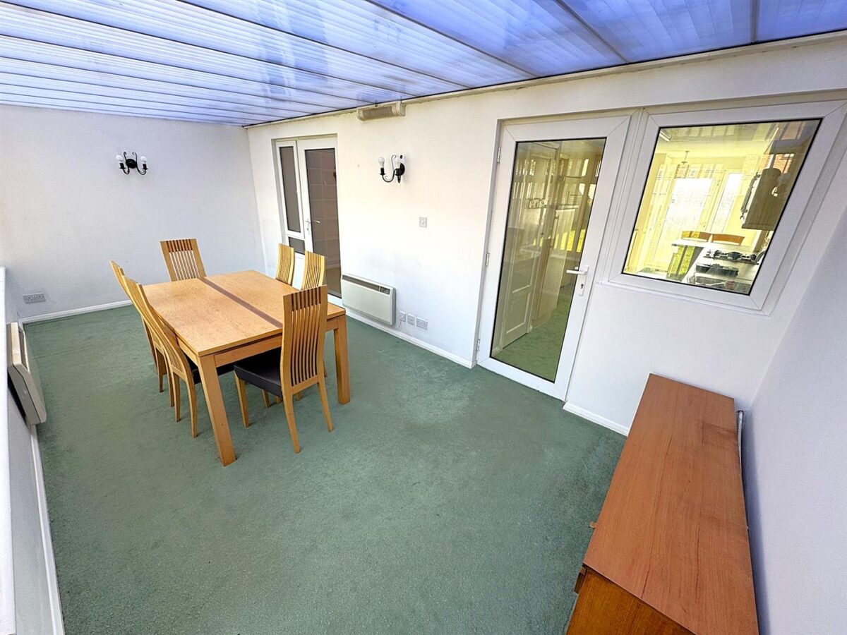 Rodney Drive, Corby