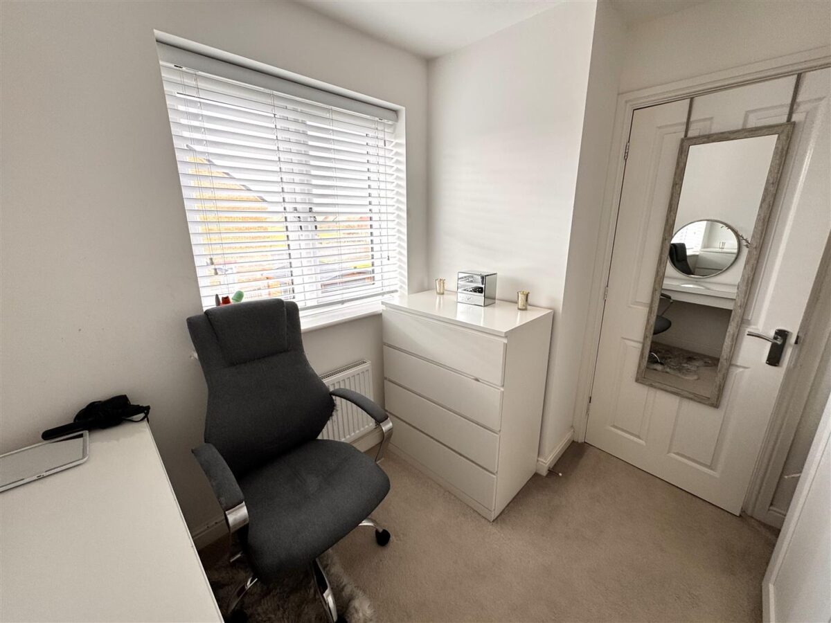 Merlin Road, Corby