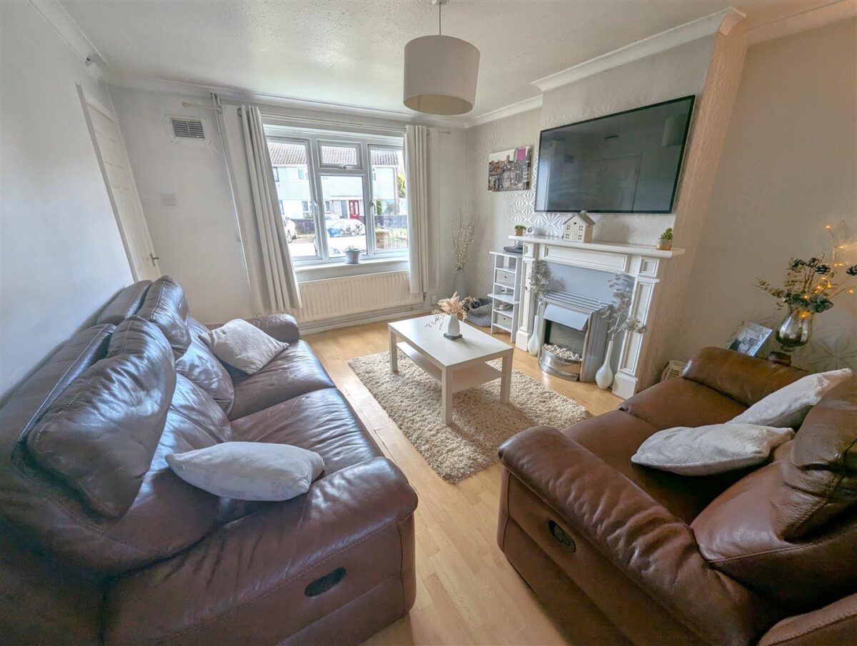 Sturminster Way, Corby