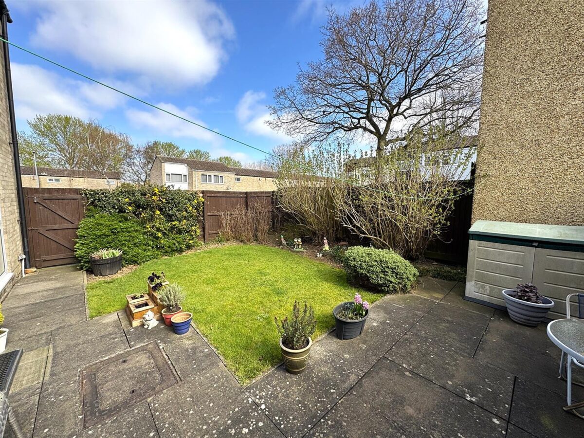 Saxilby Close, Corby