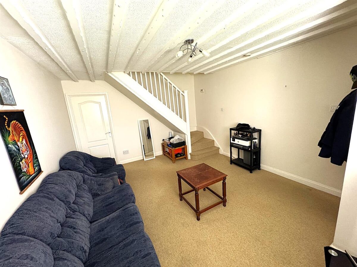 Catchpole Close, Corby
