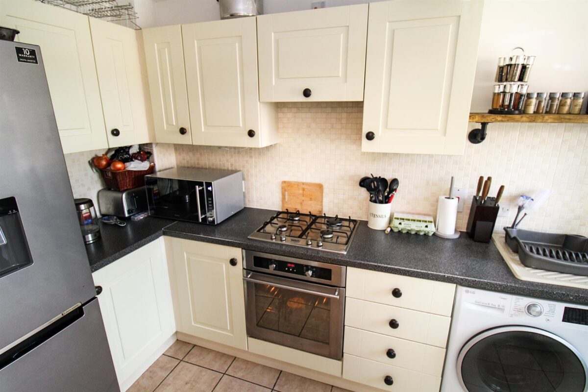 Flatford Close, Corby