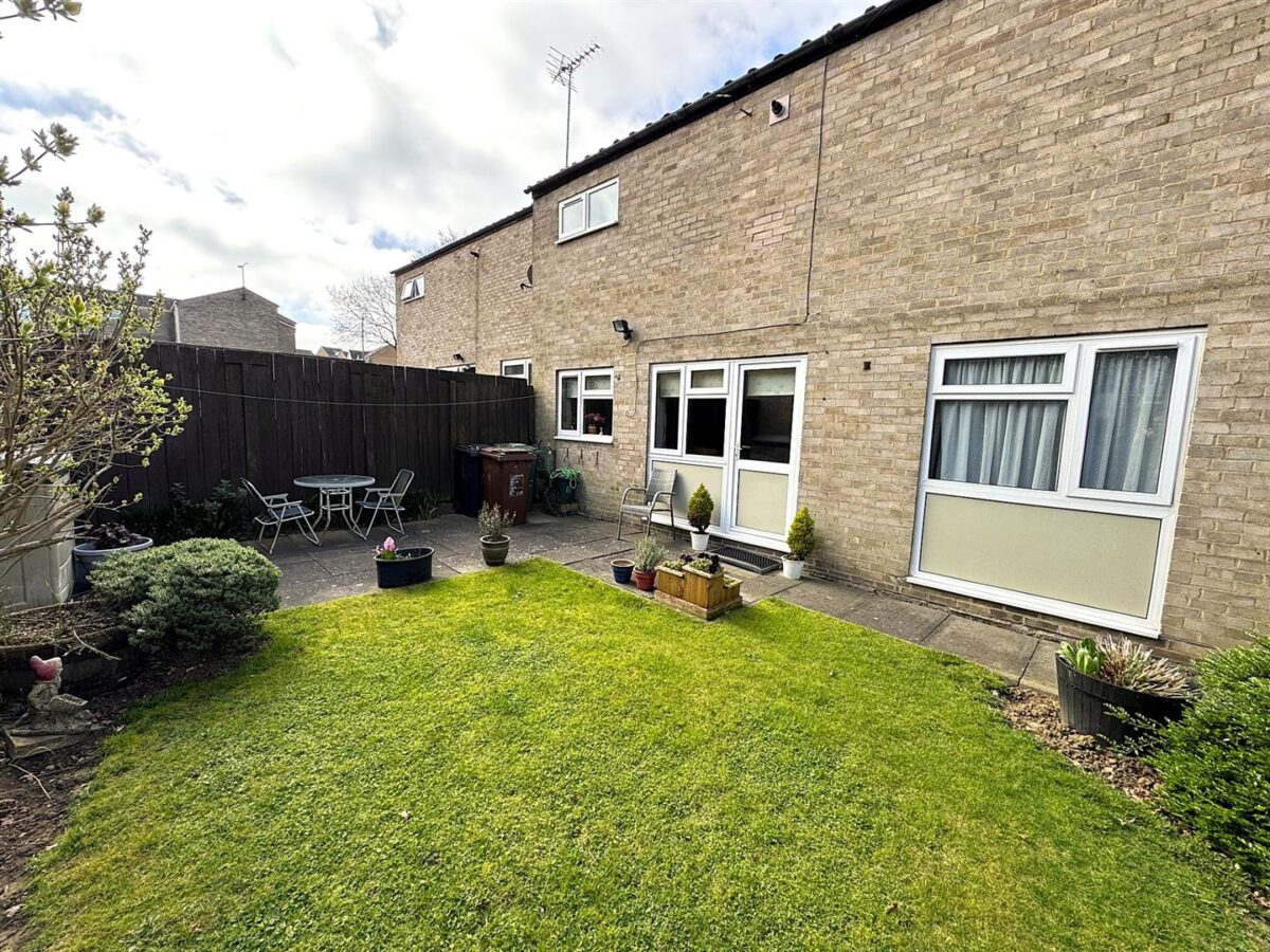 Saxilby Close, Corby