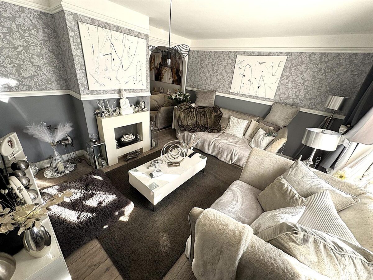 Southall Road, Corby