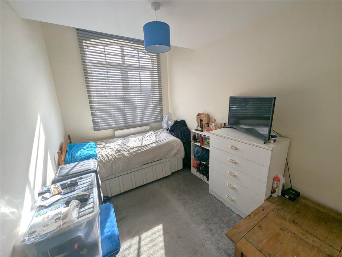 Flat 3, 81 Stamford Road Kettering