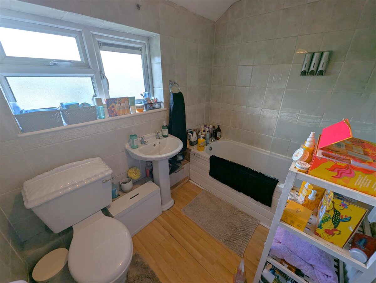 Sturminster Way, Corby