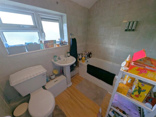 Sturminster Way, Corby