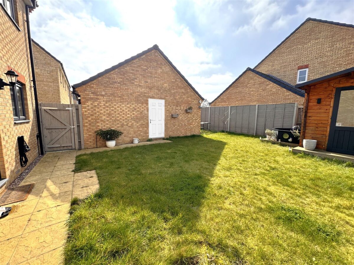 Merlin Road, Corby