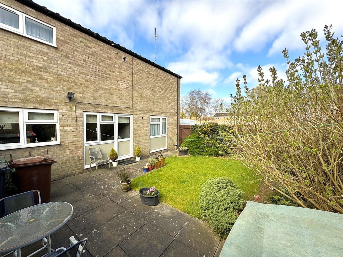Saxilby Close, Corby