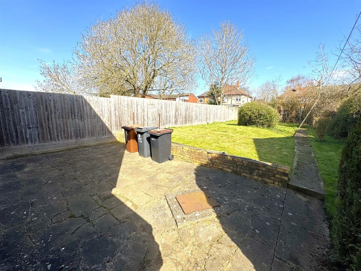 Dovedale Road, Corby