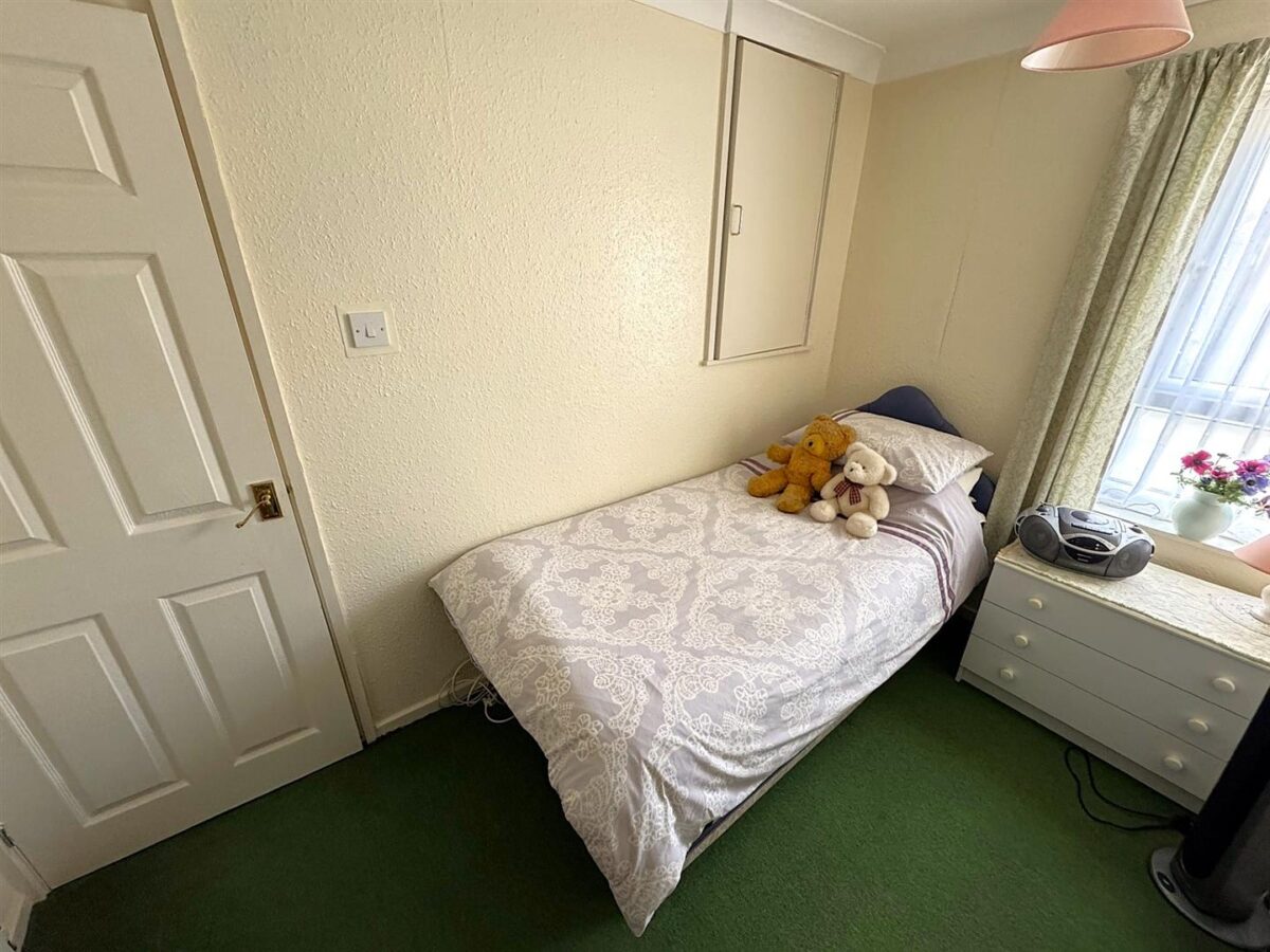 Saxilby Close, Corby