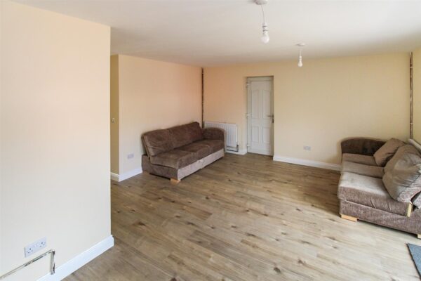 Lodge Green Road, Corby