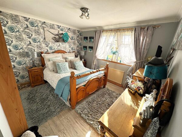 Southall Road, Corby