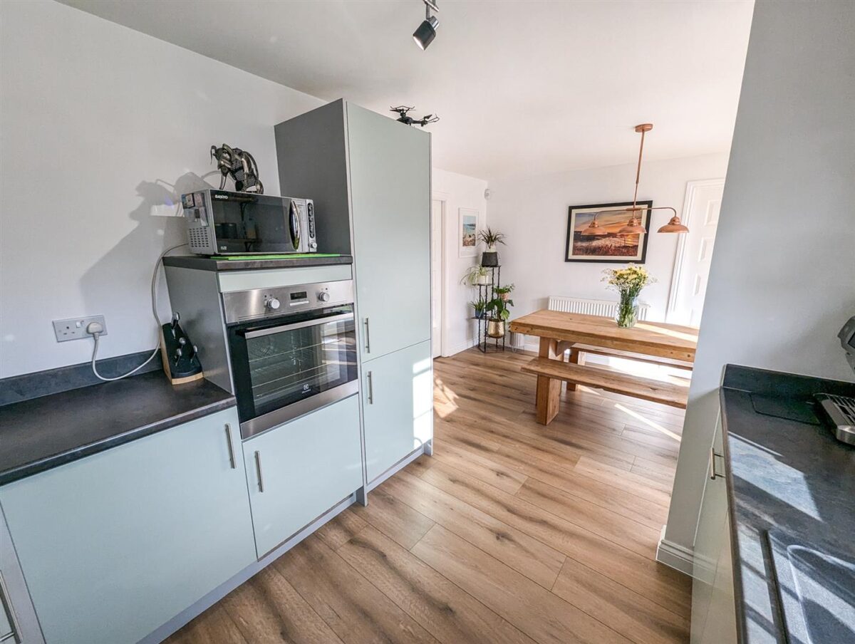 Grant Drive, Corby