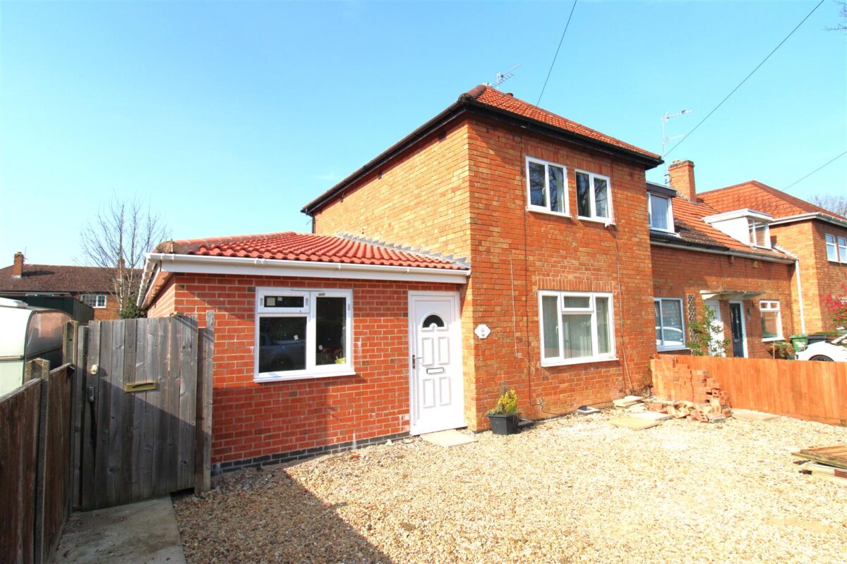 Lodge Green Road, Corby