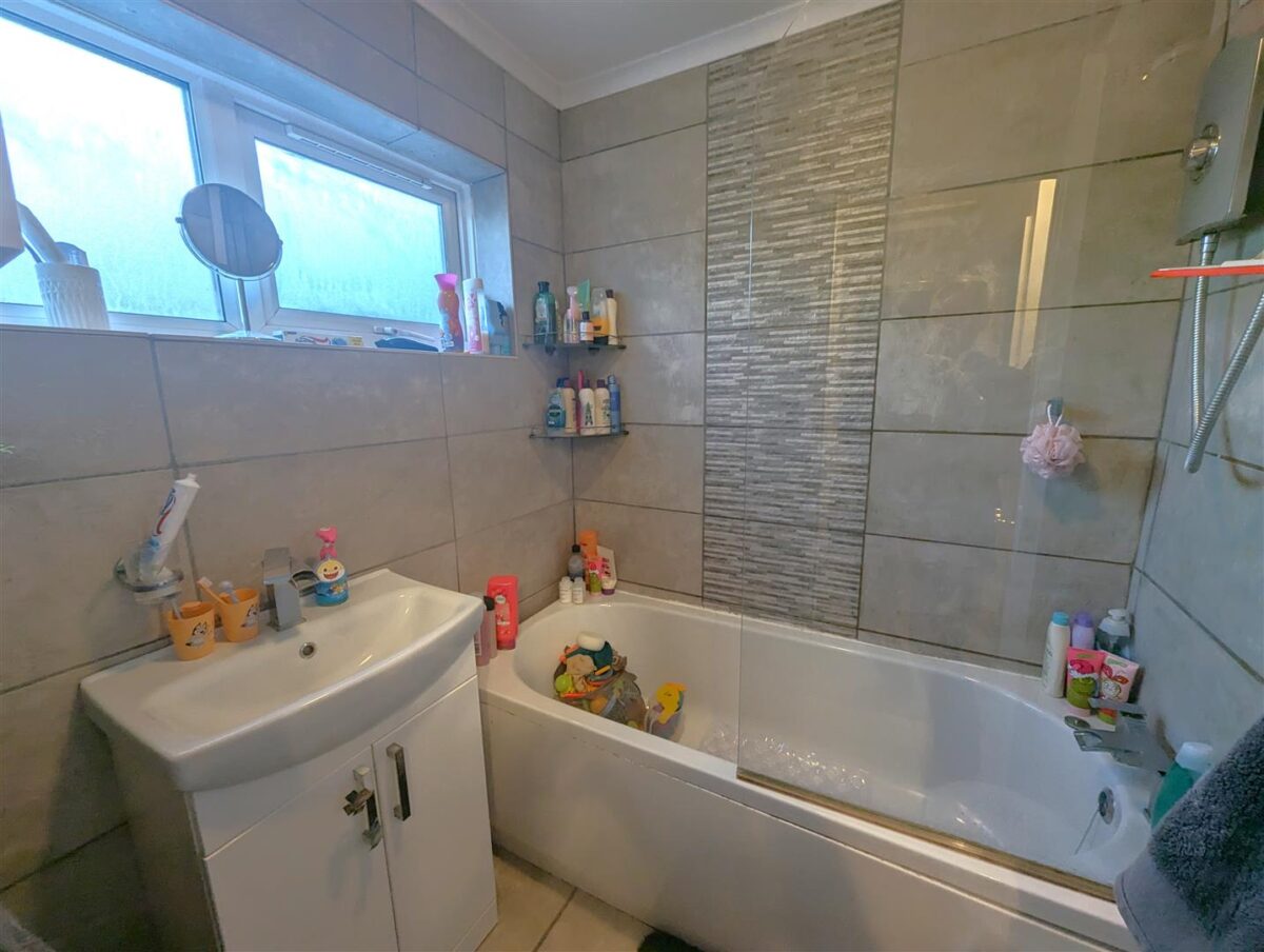Eastbrook, Corby