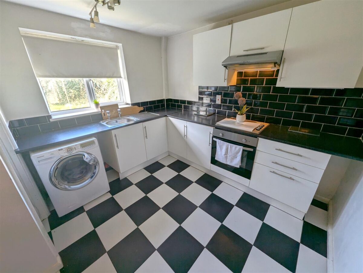 Sturminster Way, Corby